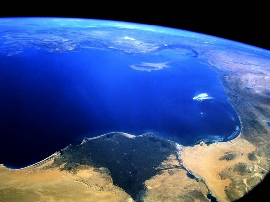 Средиземное море - какие страны омывает? 